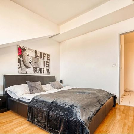 King Bed Home, 3 Bed Rooms Ideal For Big Groups Wien Exterior foto